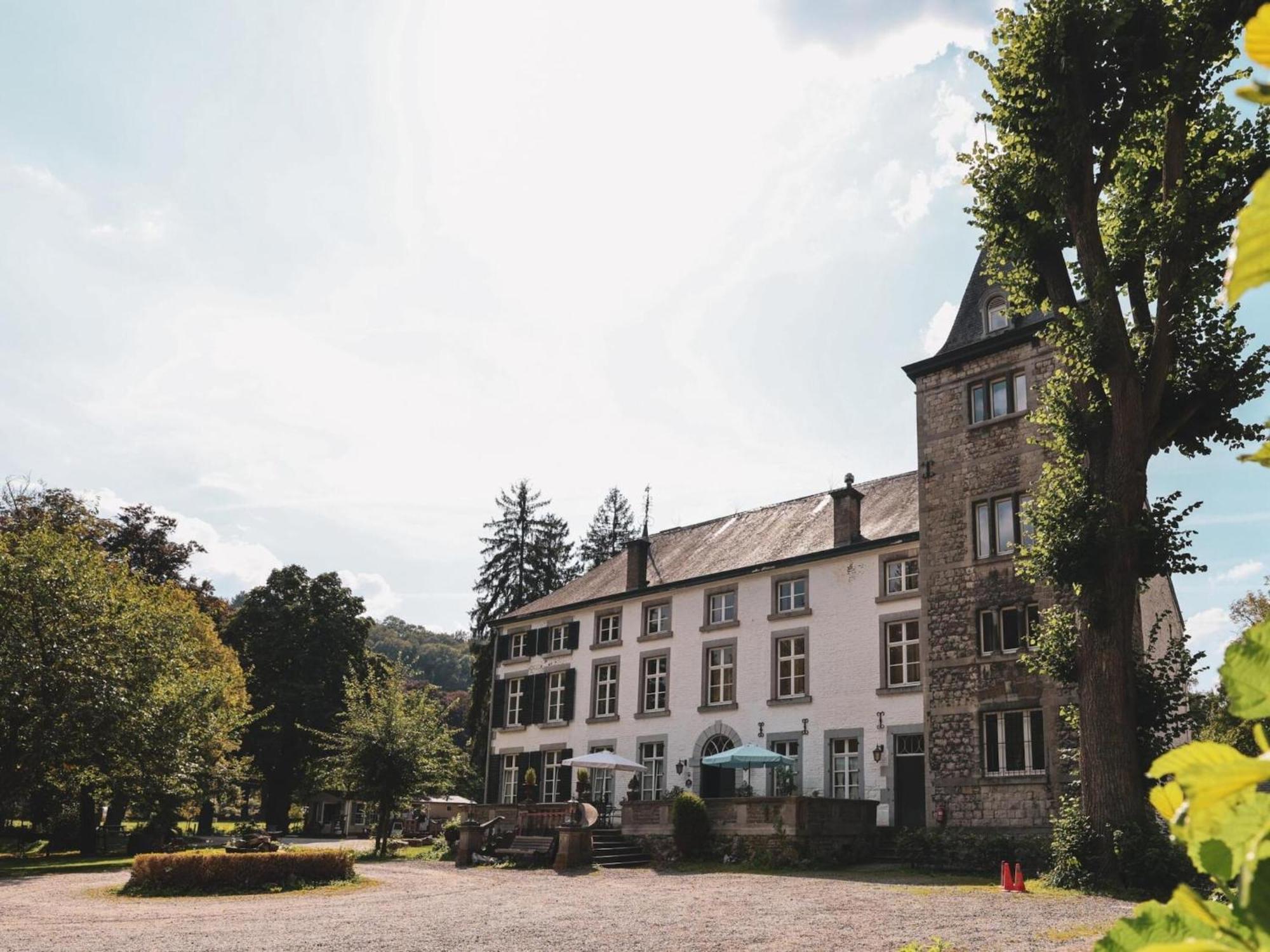 Stationed Between Spa And Liege Apartment In 艾韦 外观 照片