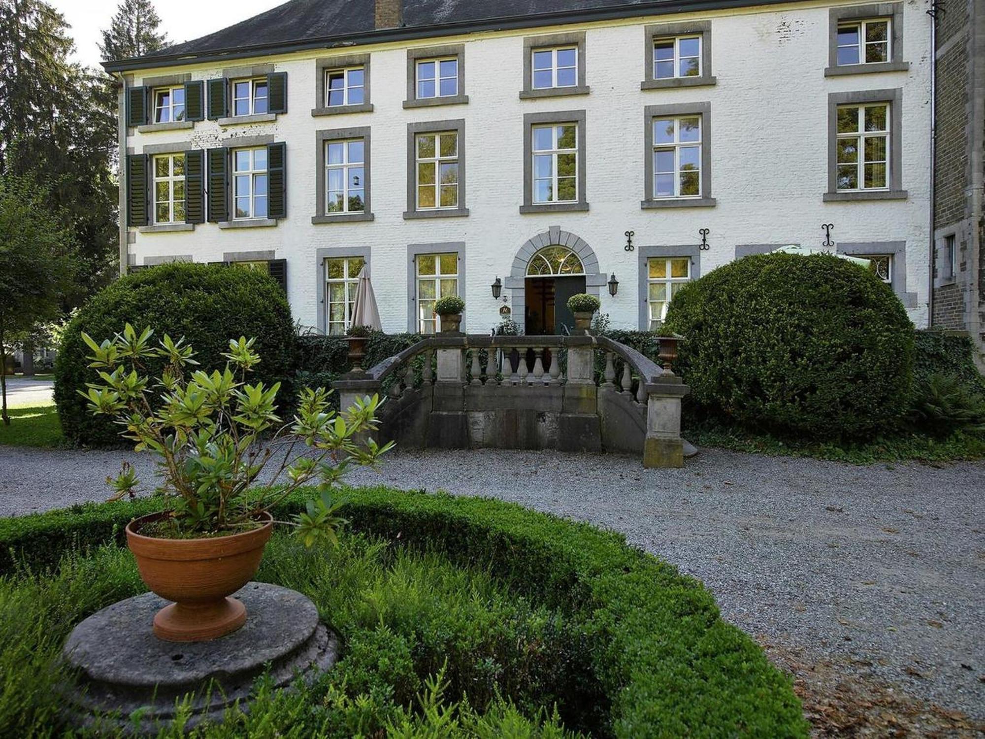 Stationed Between Spa And Liege Apartment In 艾韦 外观 照片